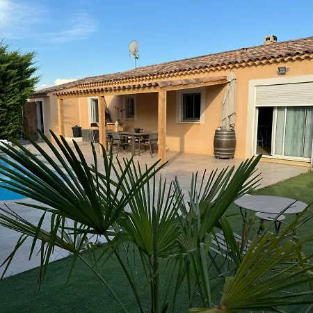 3 Bedroom House With Pool