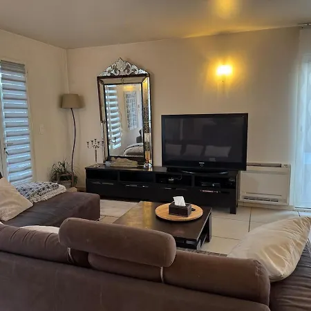 3 Bedroom House With Pool Vila